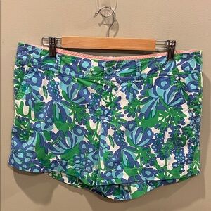 Lilly Pulitzer Callahan Mid-Rise Shorts Bee in Your Bonnet